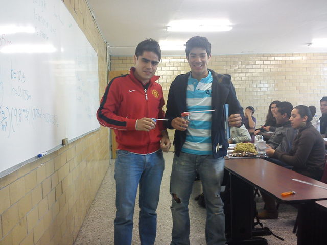 SOLIS Y VILLALOBOS